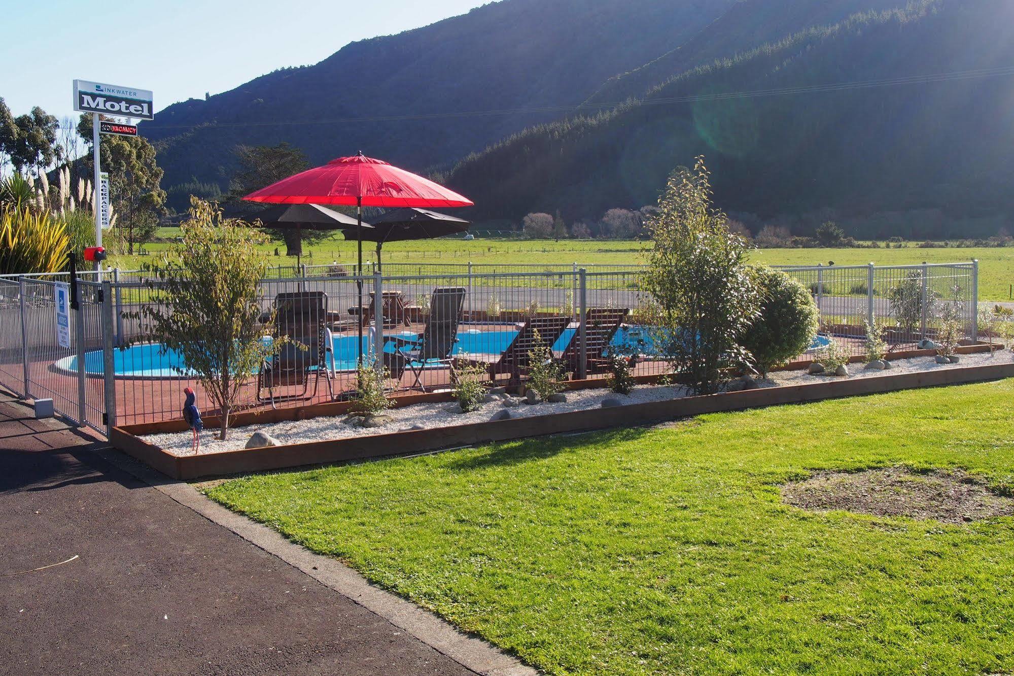 Linkwater Motel And Backpackers Esterno foto