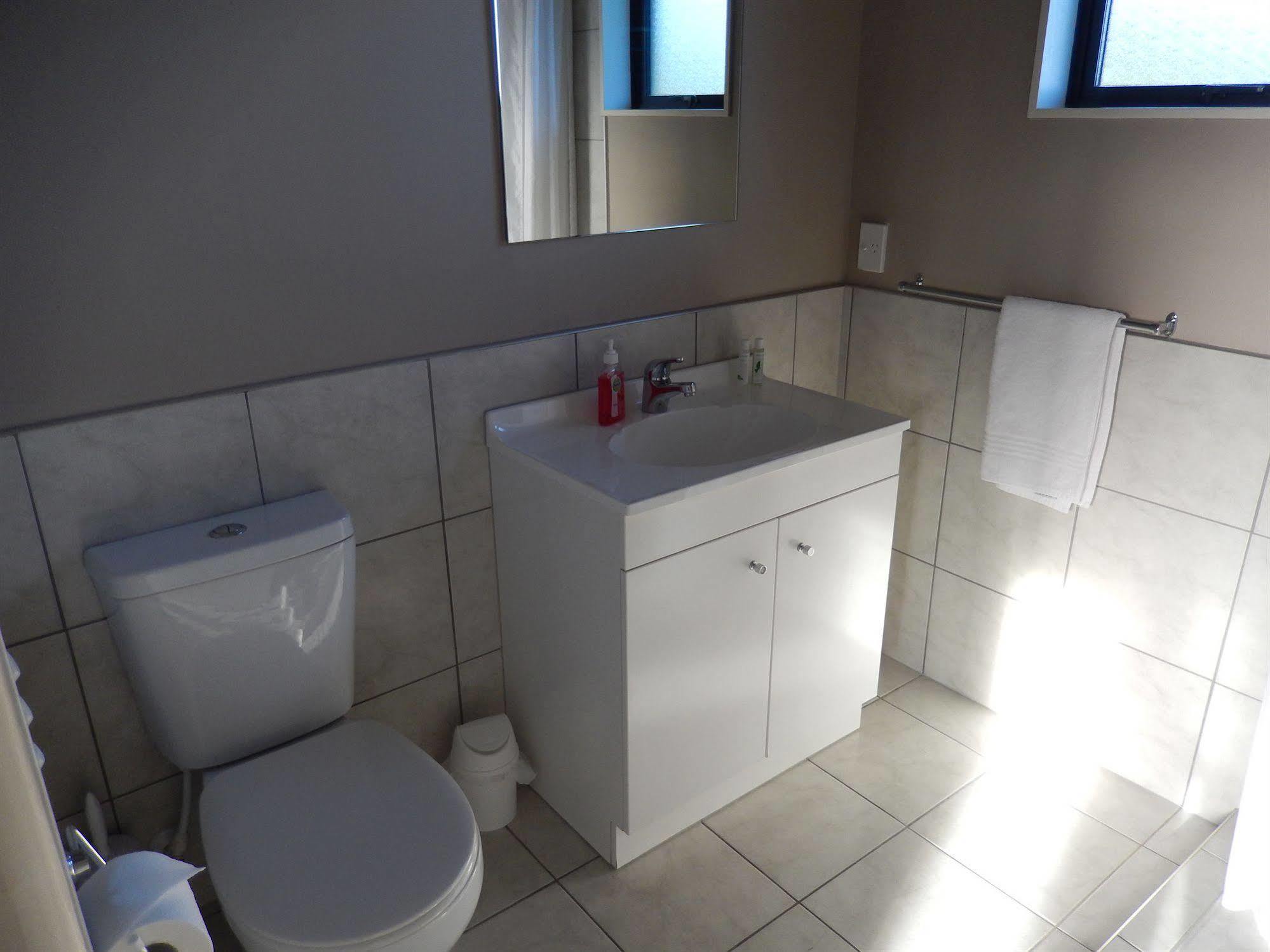 Linkwater Motel And Backpackers Esterno foto