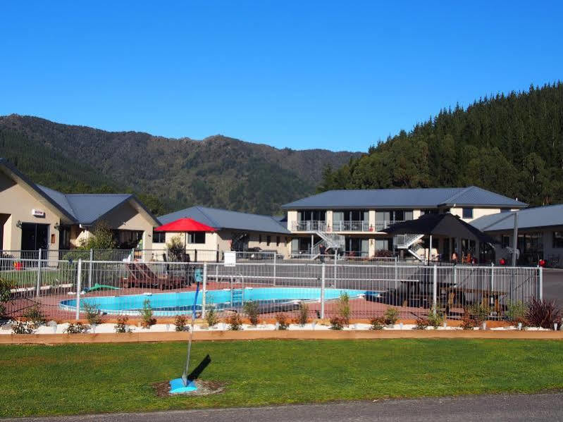 Linkwater Motel And Backpackers Esterno foto